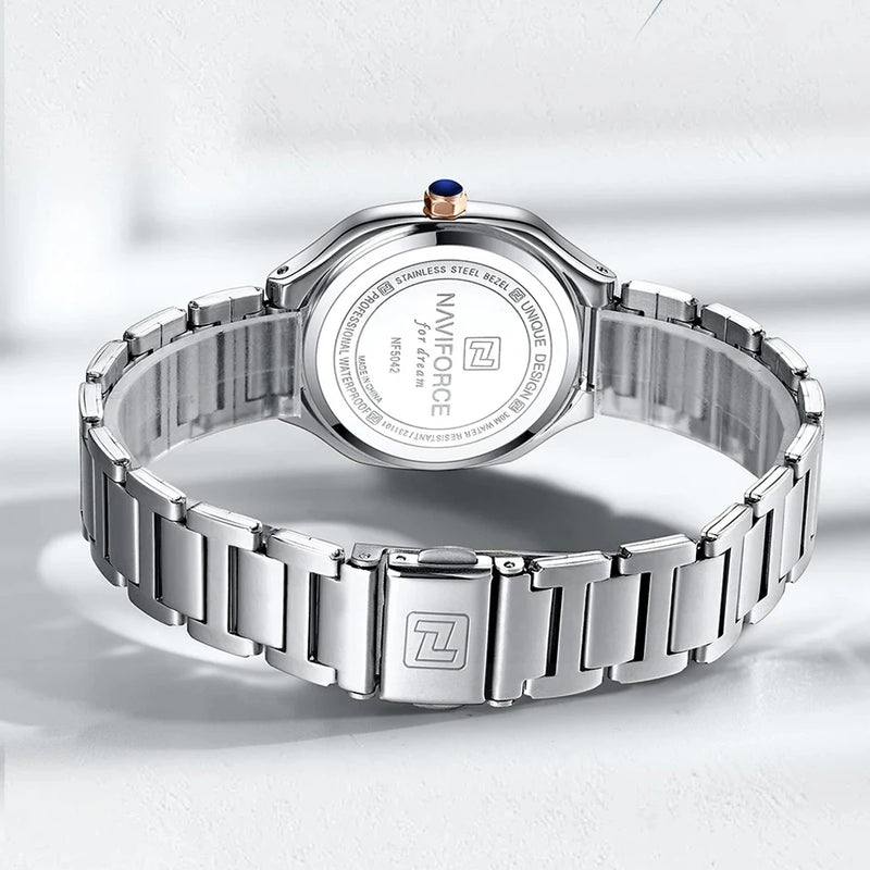 Relógio feminino NAVIFORCE luxo  de quartzo à prova d'água com pulseira de aço inoxidável
